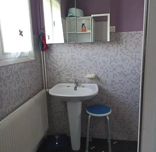 Pavillon Des Annees 70 *